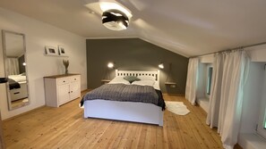 1 Schlafzimmer, Bügeleisen/Bügelbrett, Reisekinderbett, kostenloses WLAN