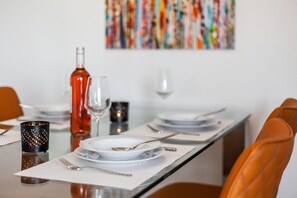 Appartement | Dineren op de kamer