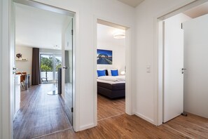 Kirschgarten 9 - Seestern | Living area | 50-inch flat-screen TV with cable channels, TV, fireplace - Kirschgarten 9 - Seestern (Kellenhusen)