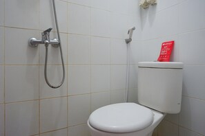 Phòng đôi | Phòng tắm | Buồng tắm vòi sen, đồ dùng nhà tắm miễn phí, khăn tắm 
