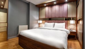 Superior Suite | Egyptian cotton sheets, premium bedding, minibar, individually decorated - Vitabella Suites (Istanbul)
