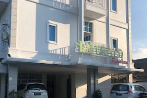 Fachada da propriedade