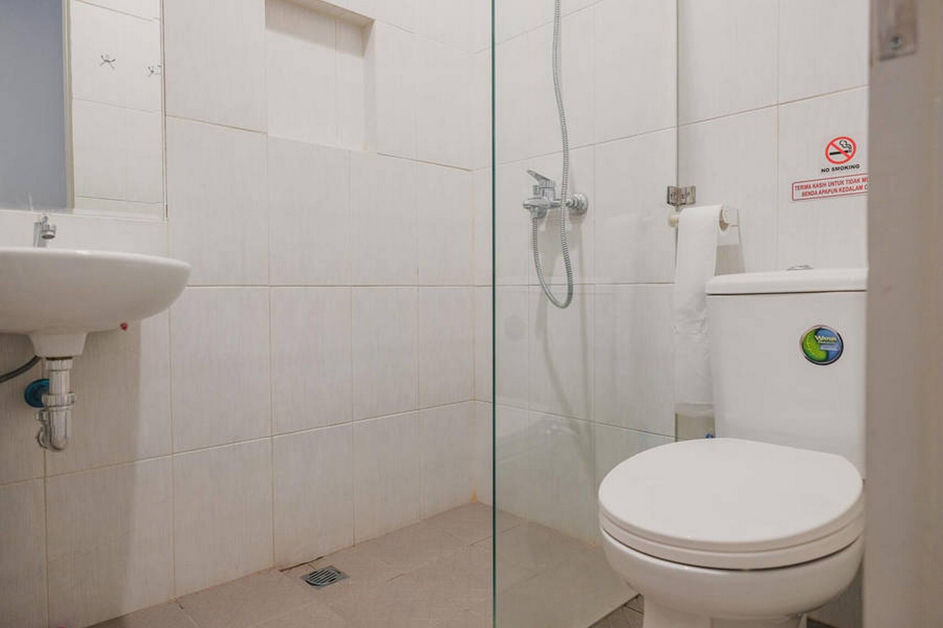 double room | bathroom | shower, free toiletries, towels, soap