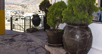 Hotel Camino Real