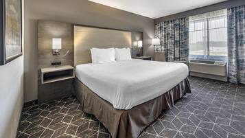 Habitación estándar, 1 cama King size, con acceso para personas discapacitadas | Escritorio, espacio para trabajar con laptop y cortinas blackout