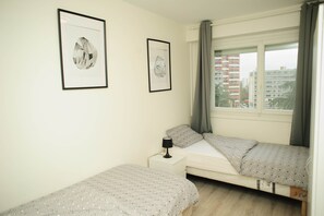 4 bedrooms, iron/ironing board, travel cot, WiFi - Suberb T5 near Paris, Créteil (Créteil)