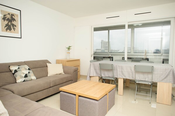 Flat-screen TV - Suberb T5 near Paris, Créteil (Créteil)