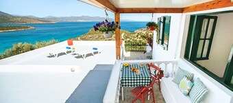 Istron Beachside Studio