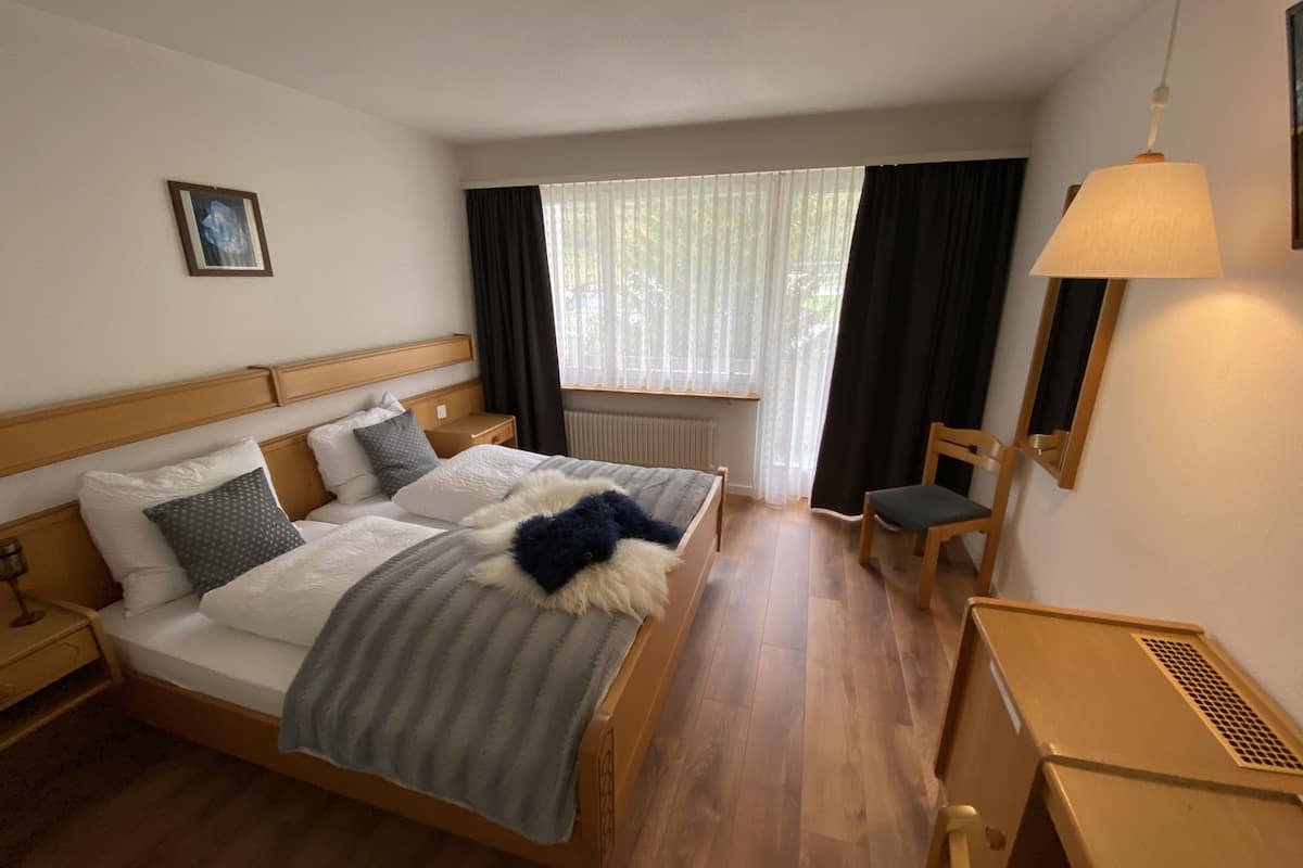 Basic Double Room, Balcony | WiFi (free), bed sheets