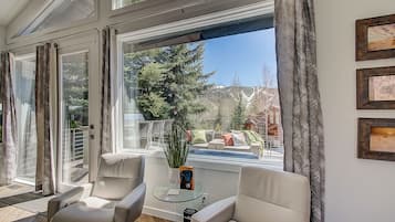 منزل فاخر | إطلالة الغرفة