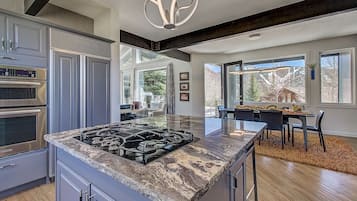 Luxury House | Private kitchen