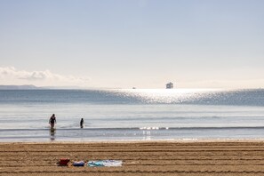 Beach - The Royal Hotel (Weymouth)