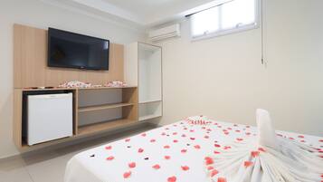 Phòng đôi Deluxe, bồn tắm thủy lực | Máy điều hòa