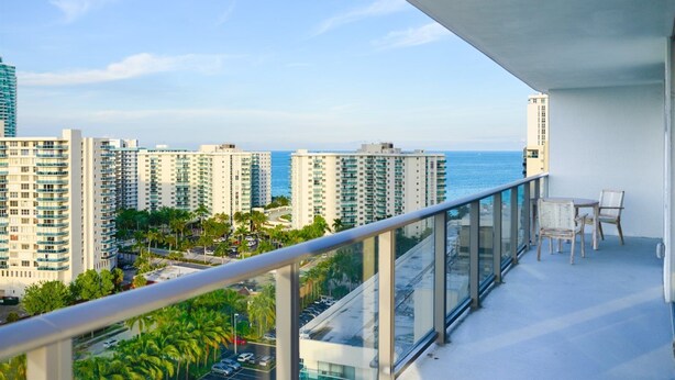 Balcony - Hyde Beach House-2002 (Hollywood)