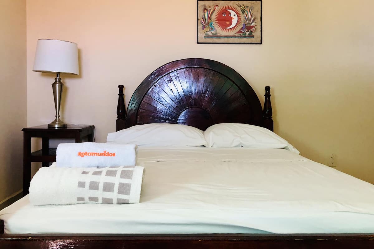 Standard-Doppelzimmer (cruzando la calle)