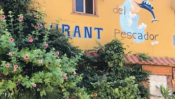 EntrĂ©e de lâhĂ©bergement