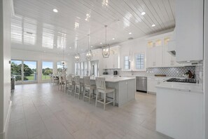 House, Multiple Beds | Private kitchen | Fridge, microwave, stovetop, dishwasher