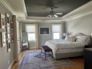 3 bedrooms, in-room safe, desk, iron/ironing board - 3/2.5: Walk to Beltline and dining; firepit, BBQ, Apple TV, sleeps 5 (Atlanta)