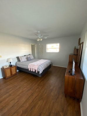 2 bedrooms, in-room safe, iron/ironing board, WiFi