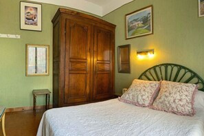 1 bedroom, WiFi, bed sheets - Charming 2-room apartment downtown - sea view - harbor view (Ile Rousse)