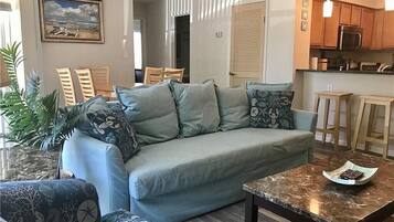 House | Living room | TV