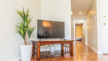 Rumah | Ruang keluarga | TV