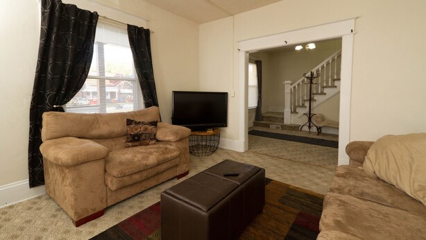 Ferienhaus (Fully furnished 4-bedroom located on ) | Wohnzimmer