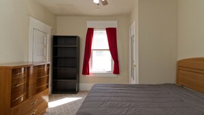 Ferienhaus (Fully furnished 4-bedroom located on )