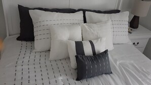2 bedrooms, desk, free WiFi - Homey 2-bedroom in Waco (Waco)
