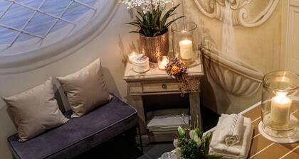 THE MEDIEVAL PENTHOUSE, Indulge among History in a Luxury 5 Bedrooms Apartment