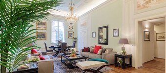 THE MEDIEVAL PENTHOUSE, Indulge among History in a Luxury 5 Bedrooms Apartment