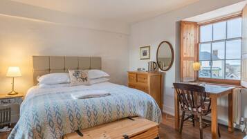 6 bedrooms, free WiFi, bed sheets