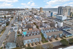 Luokittelematon kuva, 4 kautta 28, painike