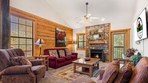 Unclassified image, 3 of 31, button - Lovely Cabin in the Heart of Branson! Gas Fireplace & Jetted Tub, Ticket/Golf Discounts (Branson)