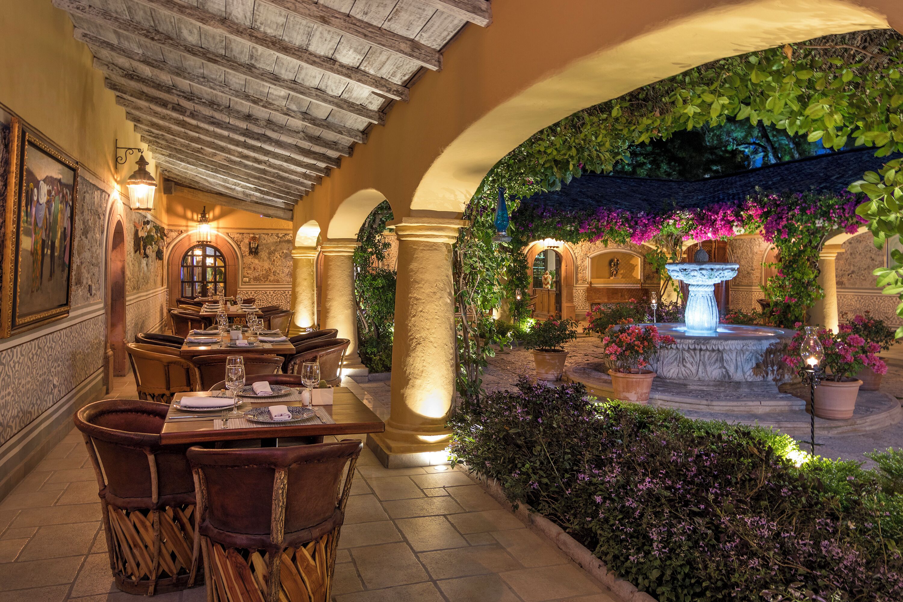 Breakfast and lunch served, Mexican cuisine