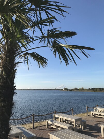 Ferienhaus für 12 P. mit Sauna & Ofen, Direkt am Wasser - 2 Haushälften