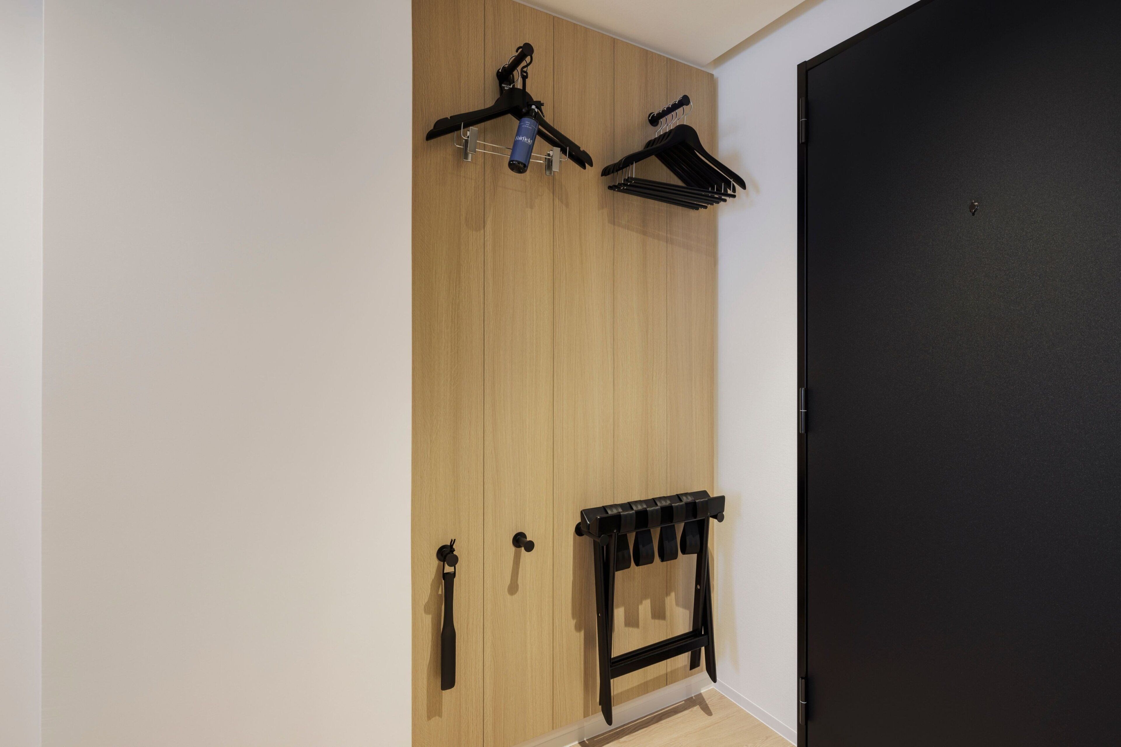 1 bedroom, down duvets, in-room safe, desk