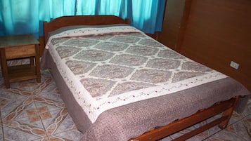 Free WiFi, bed sheets