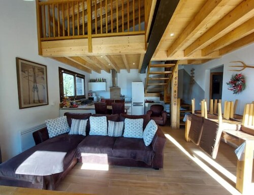 Chalet neuf ambiance cocooning au pied des pistes