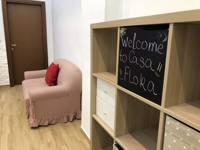 CasaCondo@Flora: Relax in a Spacious Condo with Jacuzzi - Your Naples Getaway