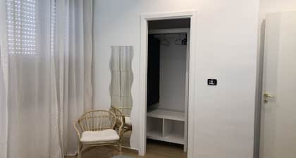 CasaCondo @Flora: Relax in a Spacious Condo with Jacuzzi - Your Naples Getaway