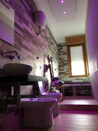 CasaCondo @Flora: Relax in a Spacious Condo with Jacuzzi - Your Naples Getaway