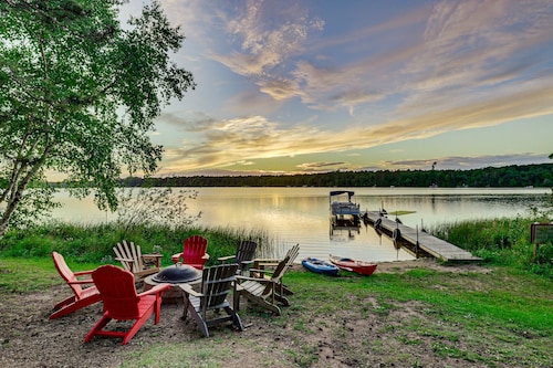 All 4 lakefront condos! Private beach, dock, sauna, club room, decks.