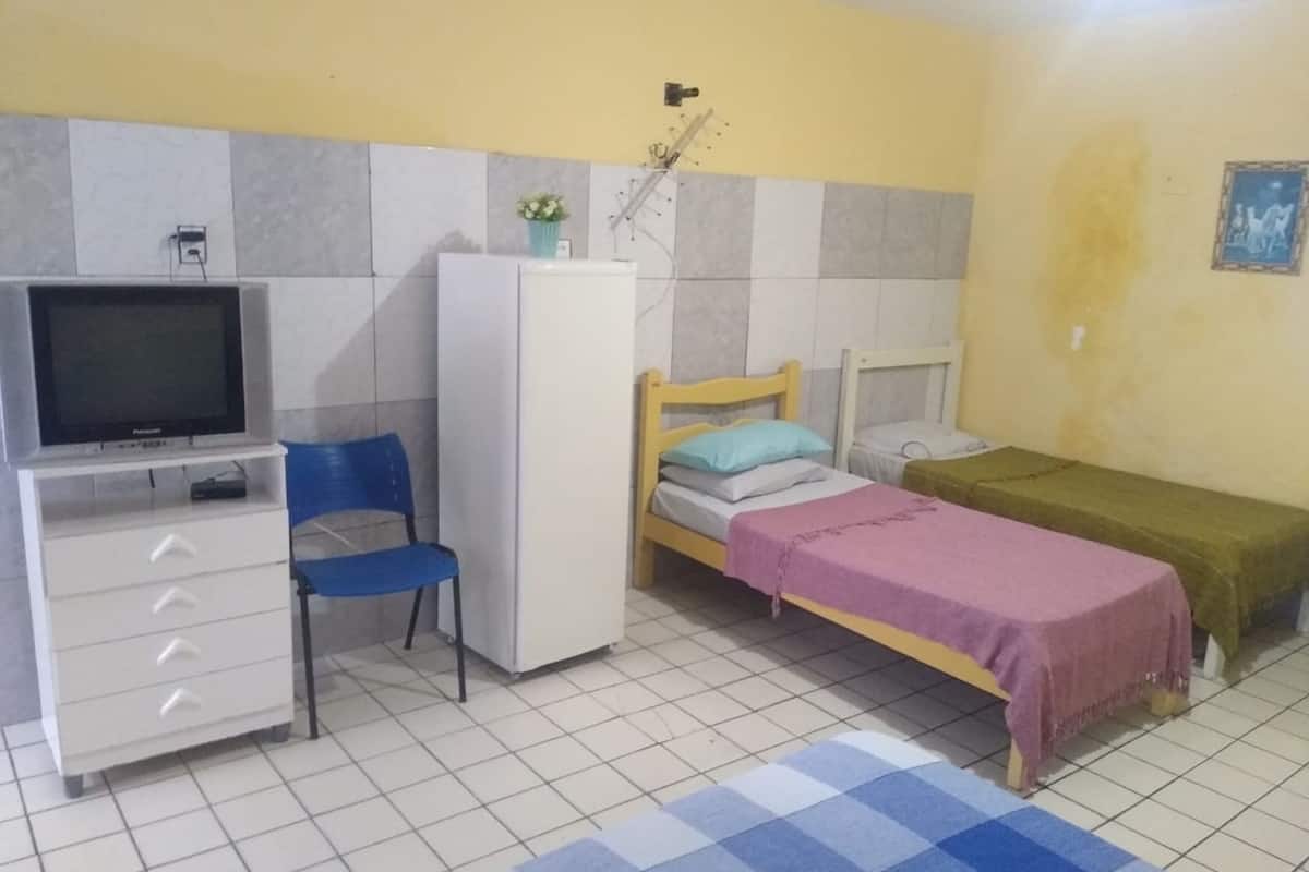 Single Room | WiFi (free), bed sheets