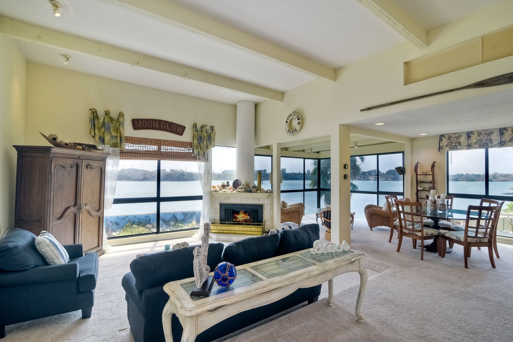 Waterfront Carlsbad condo, stunning views & elevator! 
