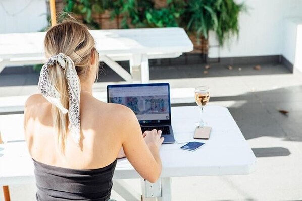 Pool - The Surf House - Hostel (Byron Bay)