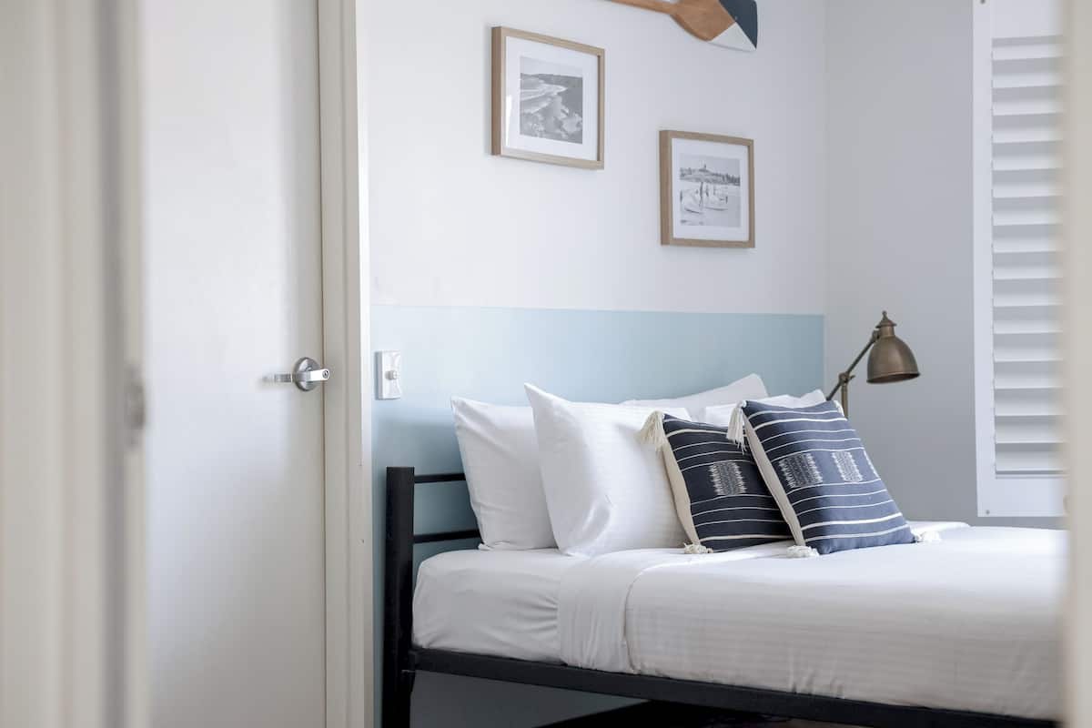Queen Room with Ensuite | WiFi (free), bed sheets