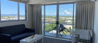 Airtrip Apartments on River Street