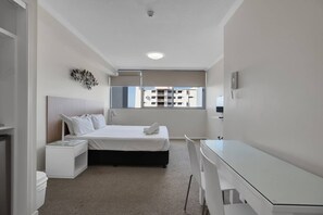 Executive Apartment | Free WiFi - Airtrip Apartments on River Street (Mackay)