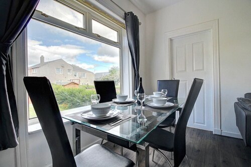 Kingspark Apartment - Modern three bedroom apartment